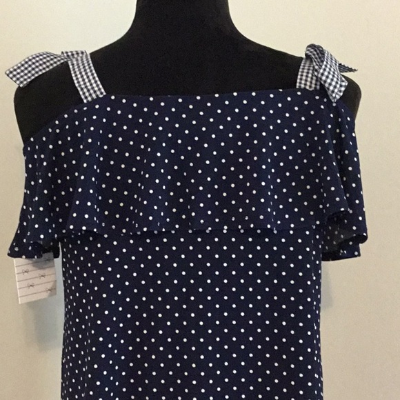 TWINE & String Cold Shoulder Top - Picture 7 of 8